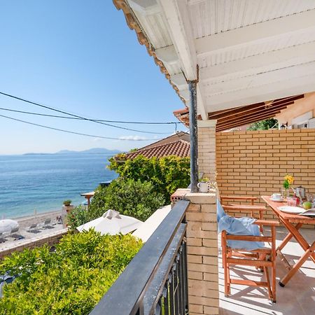 Kaminaki Beachfront Apartments Nisaki (Corfu) Exterior foto