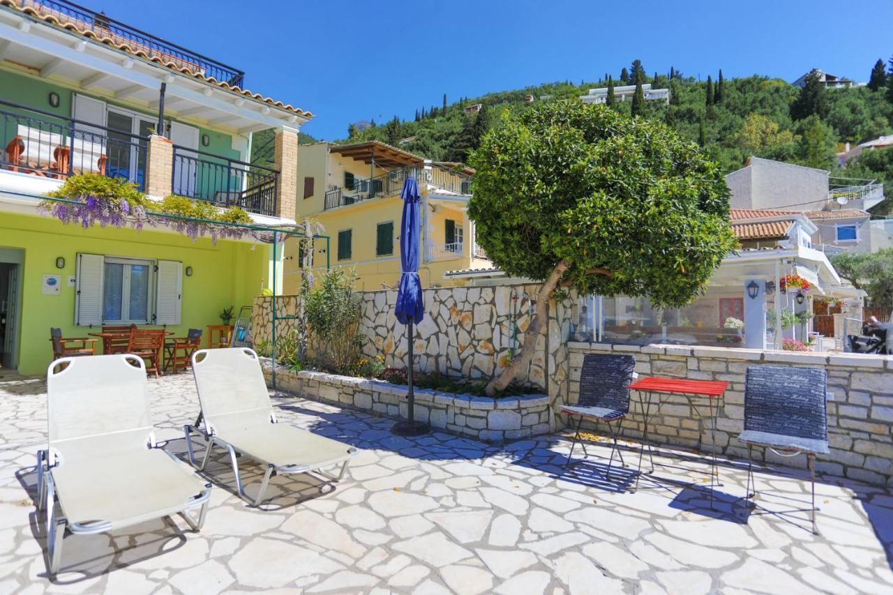 Kaminaki Beachfront Apartments Nisaki (Corfu) Exterior foto