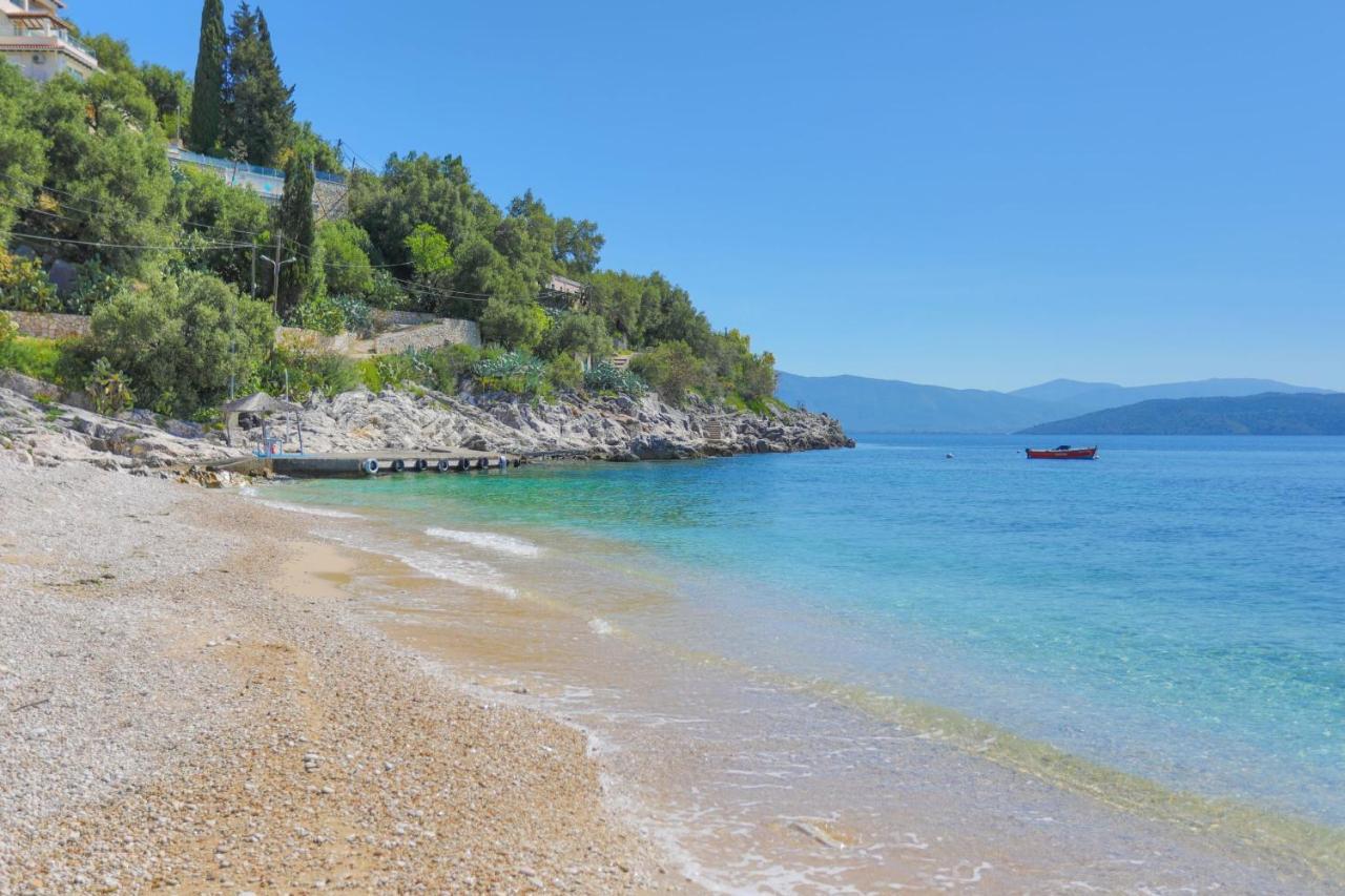 Kaminaki Beachfront Apartments Nisaki (Corfu) Exterior foto