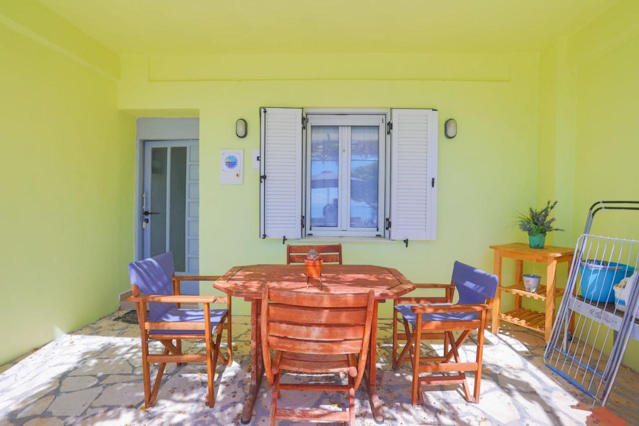 Kaminaki Beachfront Apartments Nisaki (Corfu) Exterior foto