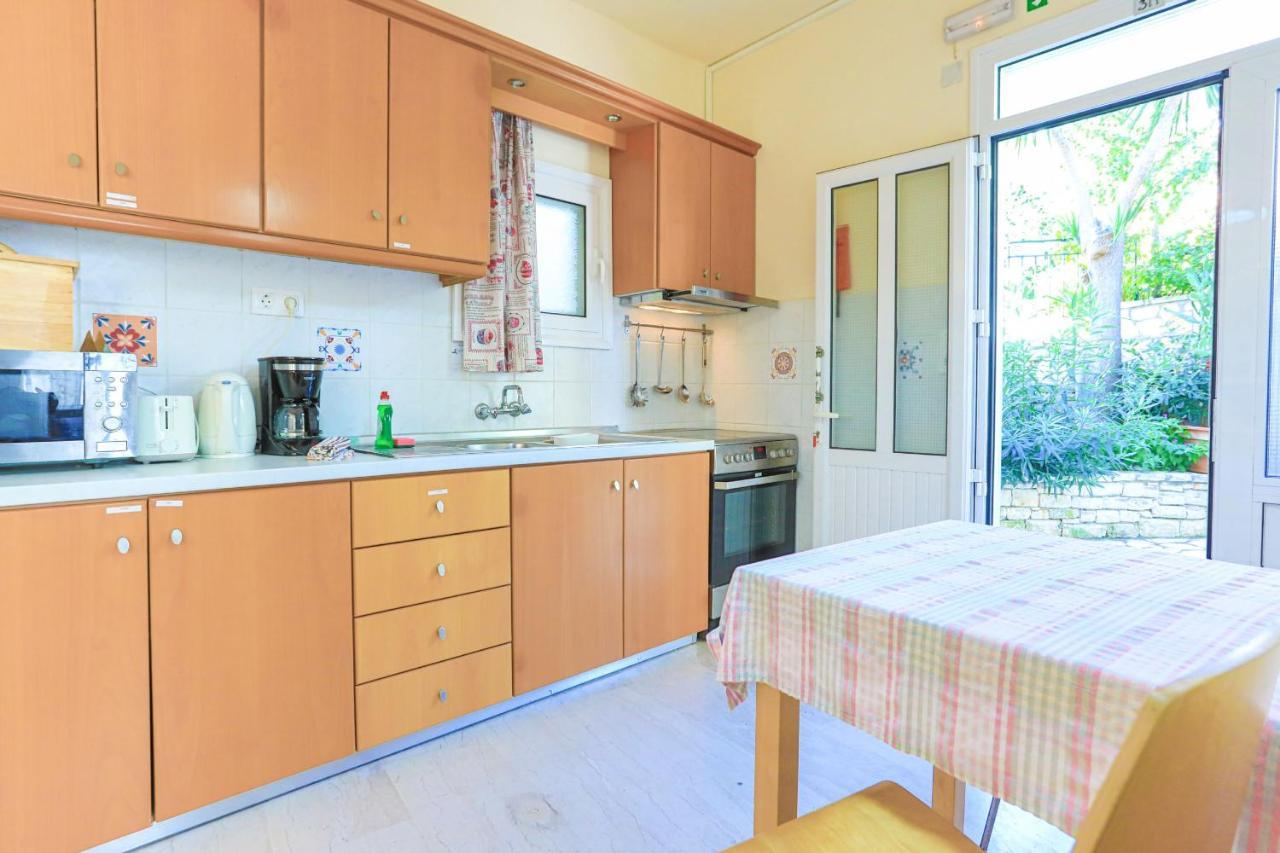 Kaminaki Beachfront Apartments Nisaki (Corfu) Exterior foto