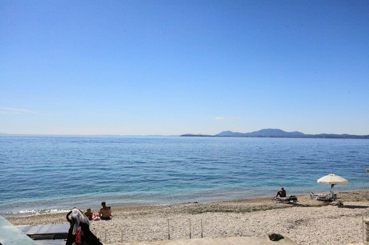 Kaminaki Beachfront Apartments Nisaki (Corfu) Exterior foto