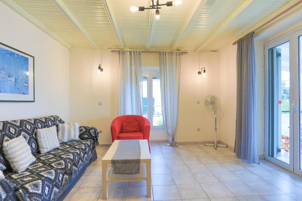 Kaminaki Beachfront Apartments Nisaki (Corfu) Exterior foto