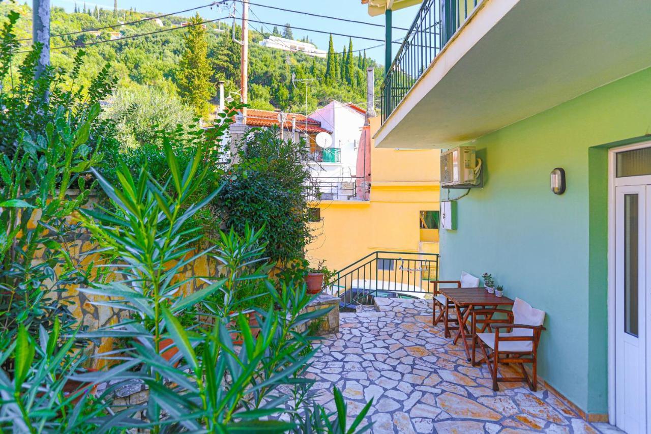 Kaminaki Beachfront Apartments Nisaki (Corfu) Exterior foto