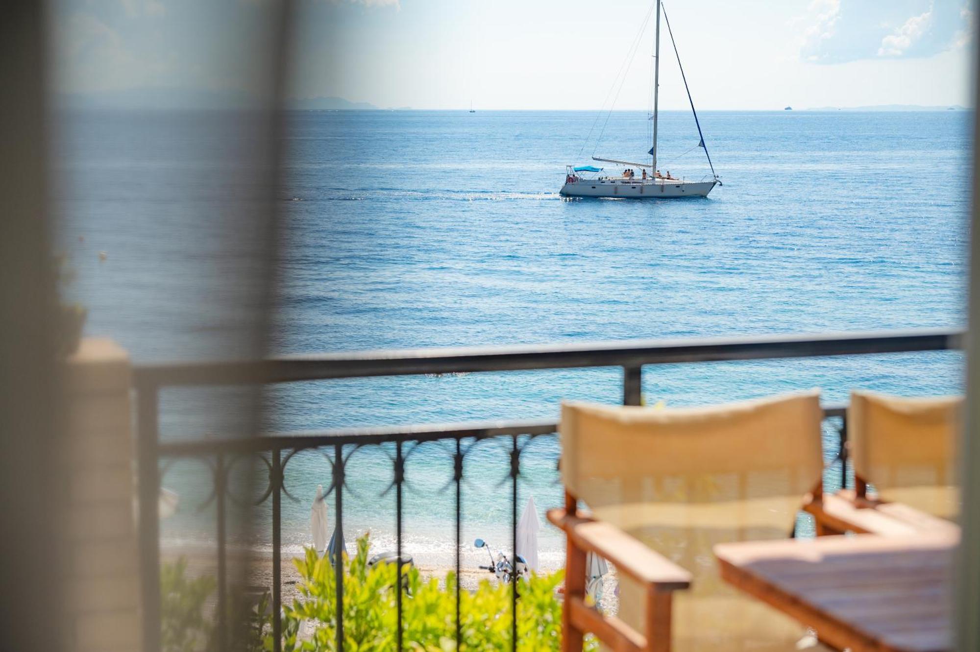 Kaminaki Beachfront Apartments Nisaki (Corfu) Exterior foto